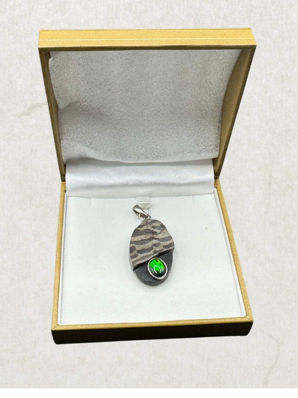 NIB Vintage Korite Genuine Canadian Ammolite & Fossil Matrix 925 Sterling Silver